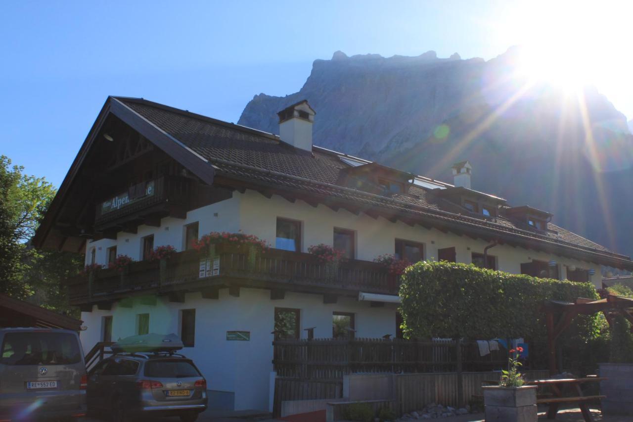 Haus Alpenblume Lägenhet Ehrwald Exteriör bild