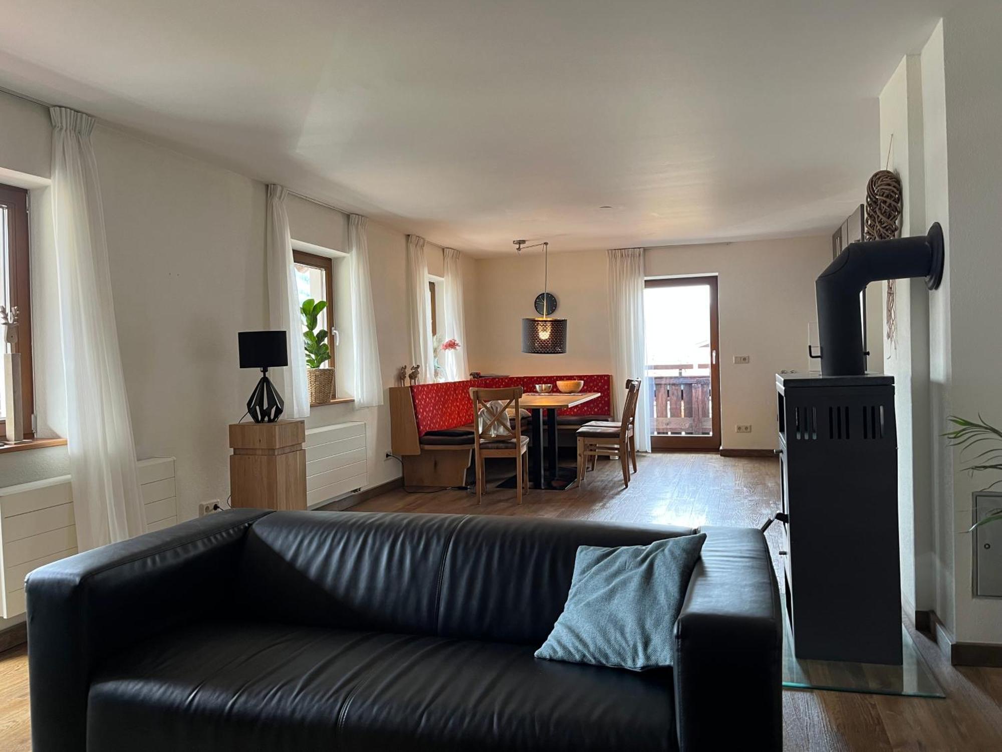 Haus Alpenblume Lägenhet Ehrwald Exteriör bild
