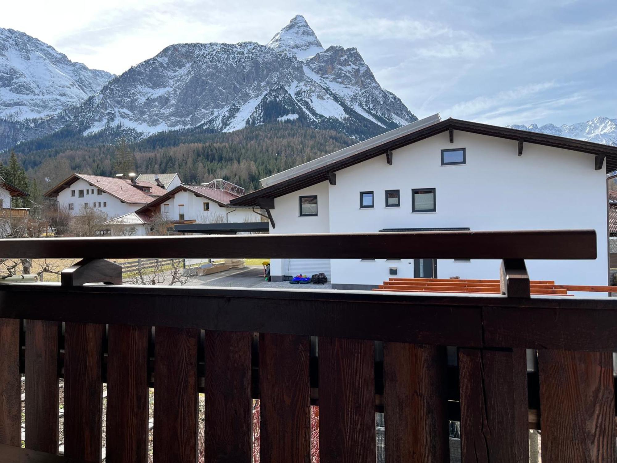Haus Alpenblume Lägenhet Ehrwald Exteriör bild