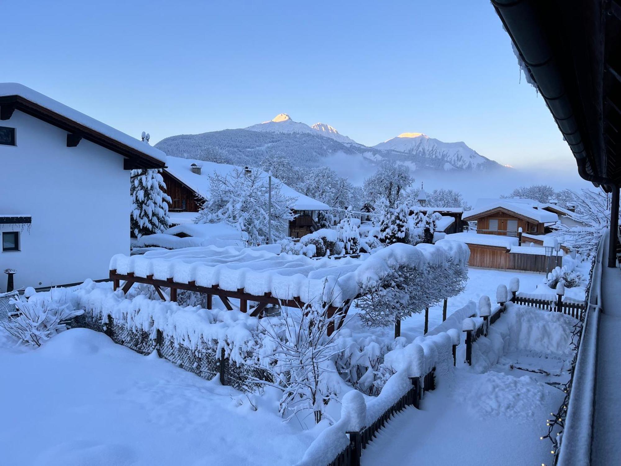 Haus Alpenblume Lägenhet Ehrwald Exteriör bild
