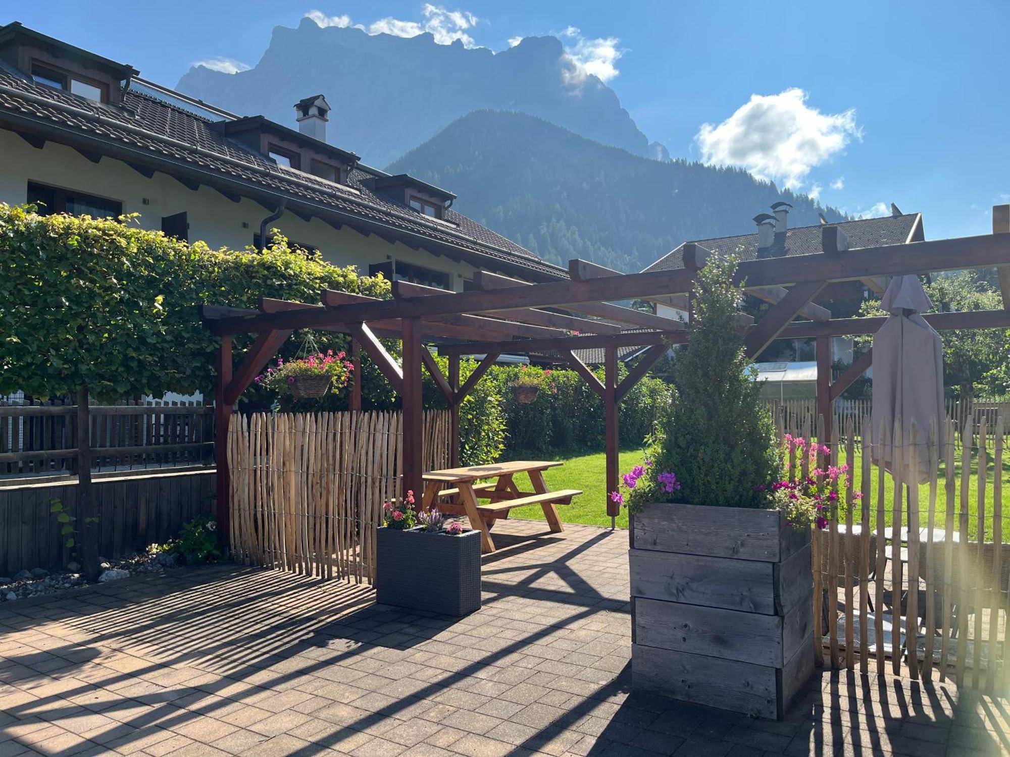 Haus Alpenblume Lägenhet Ehrwald Exteriör bild